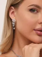 Серьги из золота с бриллиантами